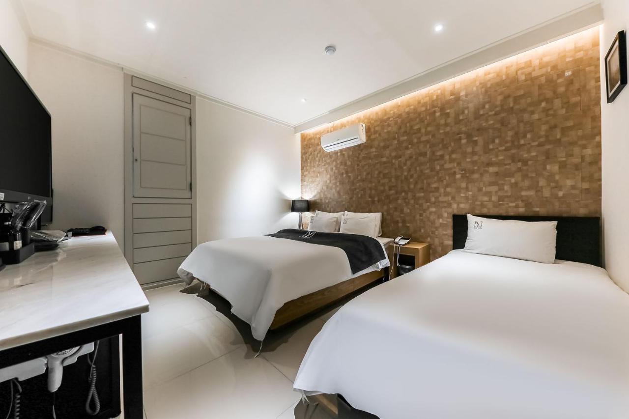 Yello Hotel Cheongju Exterior photo